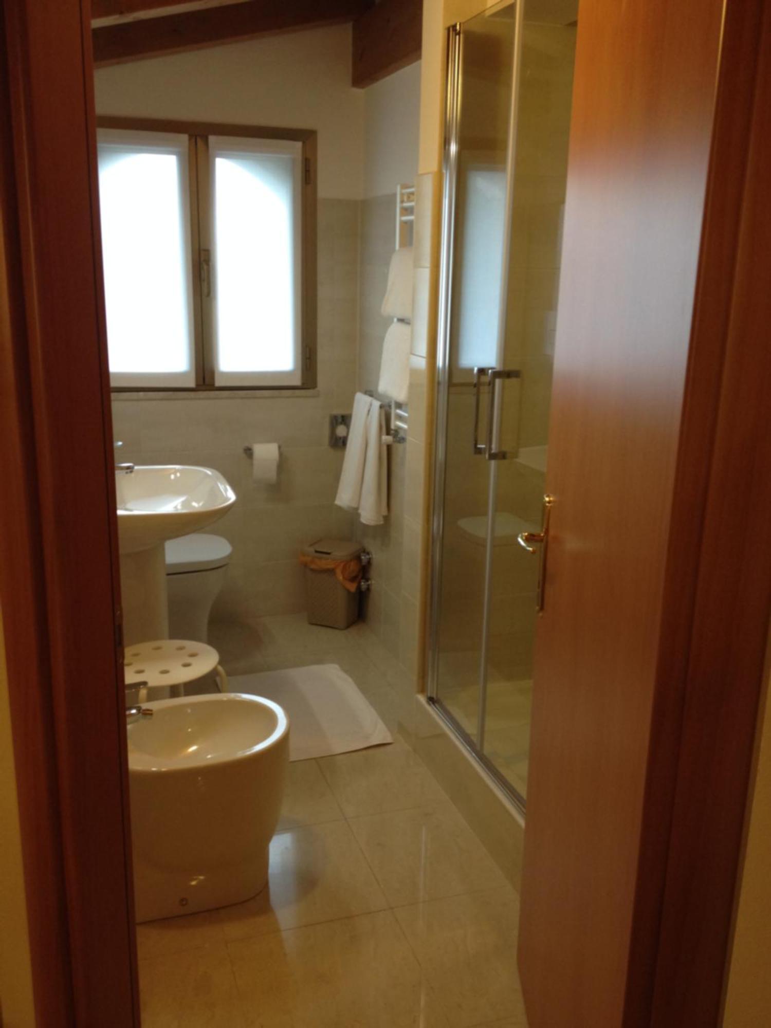 Hotel Gf Чезано-Босконе Номер фото